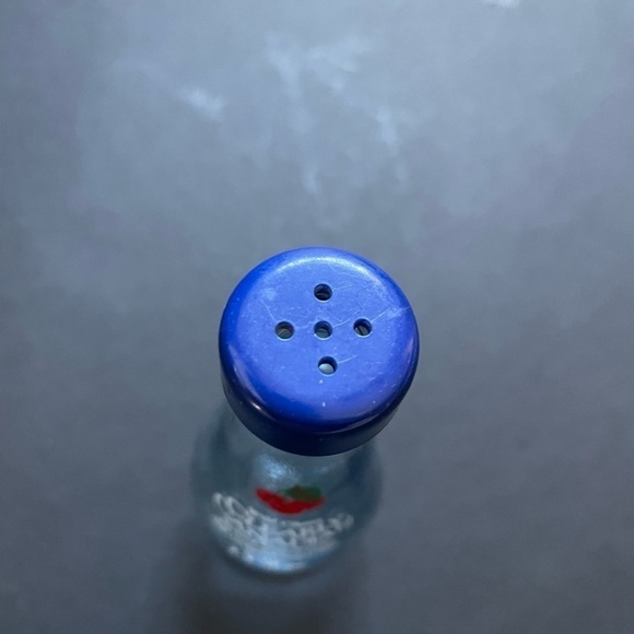 Clearly Canadian Salt & Pepper Shakers wild cherry. Vintage 90s - Picture 4 of 6